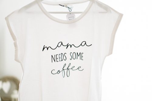 mellowwords-shirts-mama-needs-coffee-1